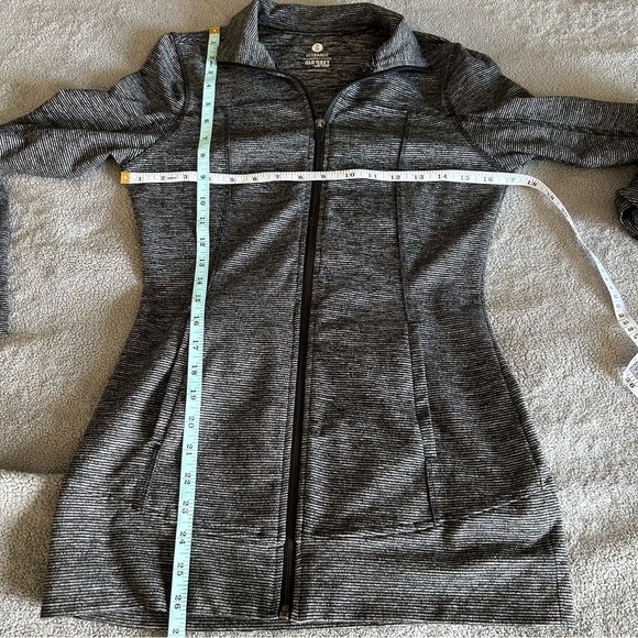 Old Navy Normcore, Active, Gym, Black and White Striped Zip Jacket - Picture 6 of 8